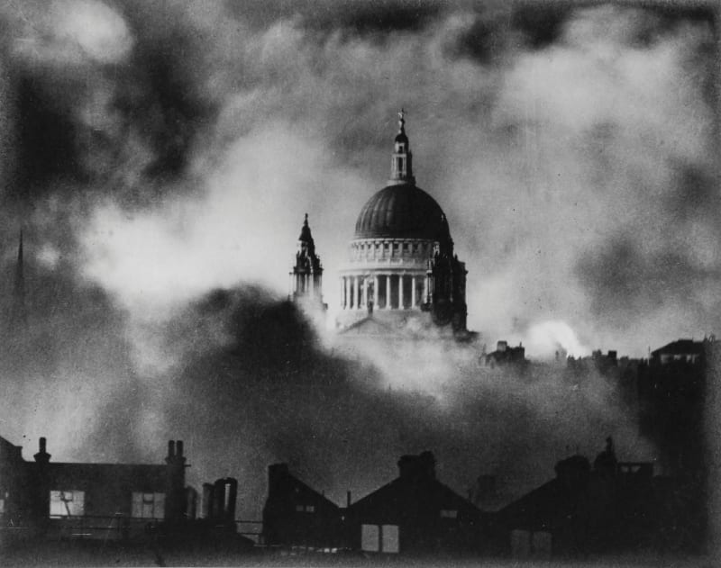 Herbert Mason, War's Greatest Picture/St Paul's Survives, 1940