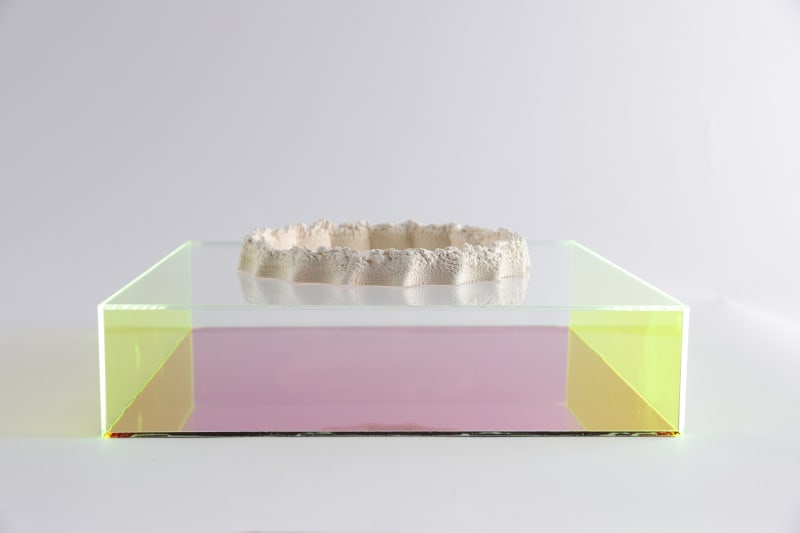 Meredith Gunderson Floating Doric Column Crumble, 2023 3D printed porcelain, acrylic 10 x 35 x 35 cm 4 x 13 3/4 x 13 3/4 in
