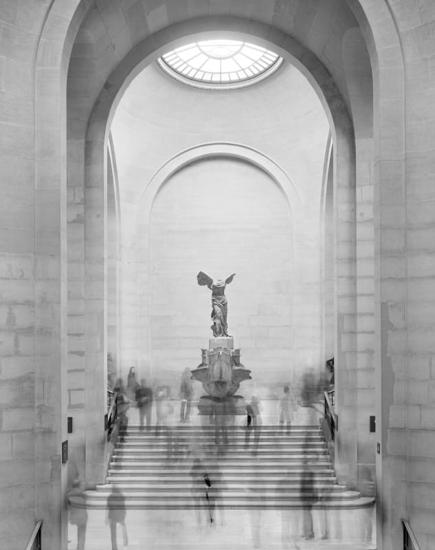 Matthew Pillsbury, Winged Victory, the Louvre, 2008