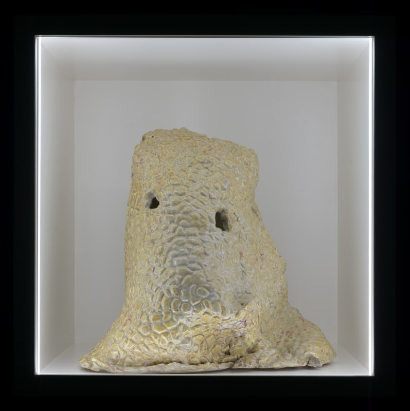 Caroline Achaintre Stoner, 2017 ceramic 33 x 35 x 35 cm, 13 x 13.8 x 13.8 in