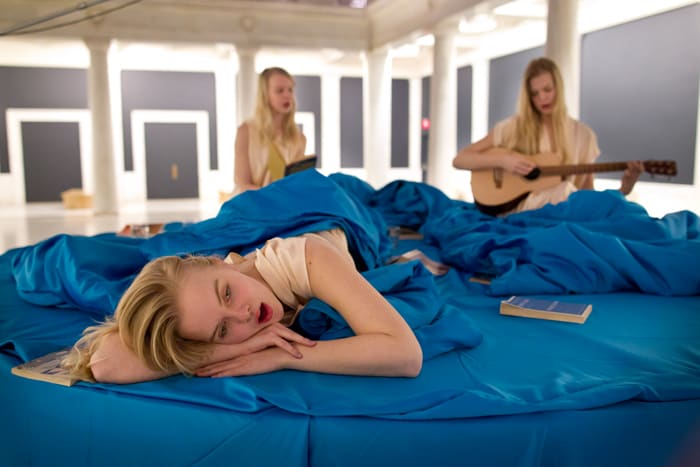 RAGNAR KJARTANSSON, Song, 2011