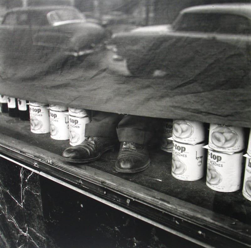 Vivian Maier Chicago, IL Tirage gélatino-argentique, posthume 30 x 30 cm Dim. papier: 40 x 50 cm