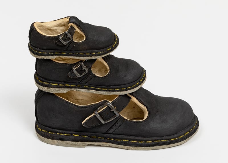 Didi Rojas Can Someone Gently Explain Everything to Me, 2024 ceramic 11 x 4 1/2 x 8 1/2 in 27.9 x 11.4 x 21.6 cm