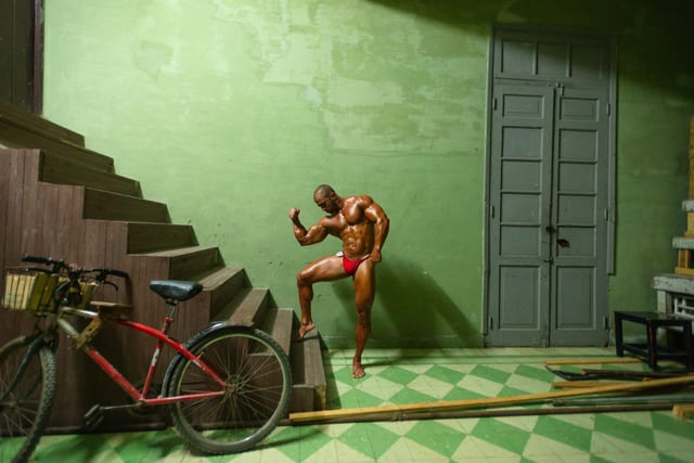 A base de viandas, Arien Chang Castan