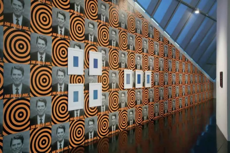 Installation view, Donald Moffett: The Extravagant Vein, The Frances Young Tang Teaching Museum and Art Gallery at Skidmore College, Saratoga Springs, New York (Arthur Evans)