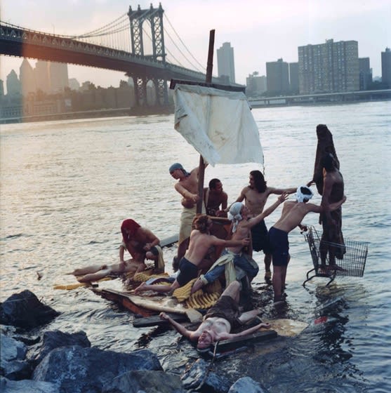 Image of children in the water, the Brooklyn Bridge in the background