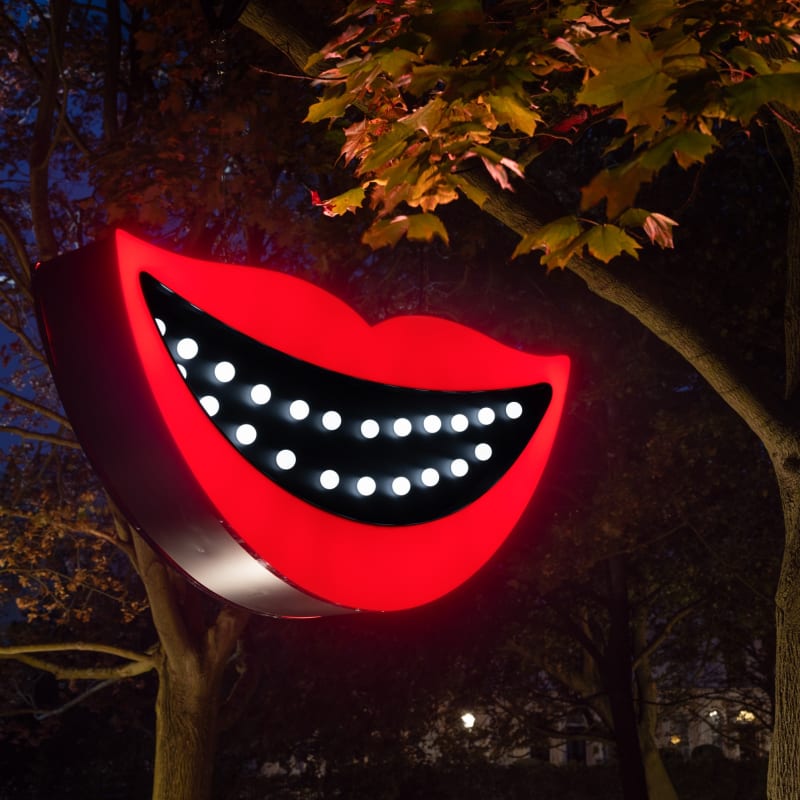 Sanford Biggers, Cheshire (Janus), 2023 Unique within a series Aluminum, plexiglass, LEDs, timer 30 1/2 x 61 1/4 x 12 3/4 inches 77.5 x 155.6 x 32.4 cm