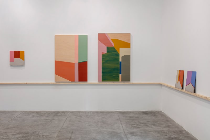 CAROLINA MARTINEZ: TODAVIA, CAMINHAR, Curadoria Diego Matos