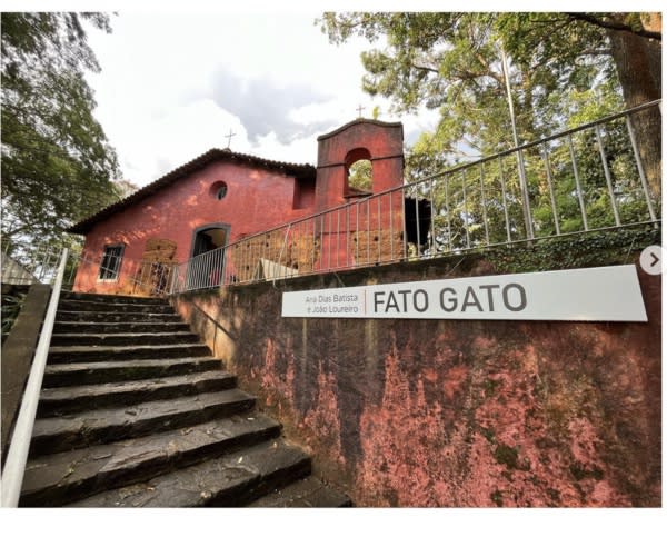 Ana Dias Batista and João Loureiro at Capela do Morumbi