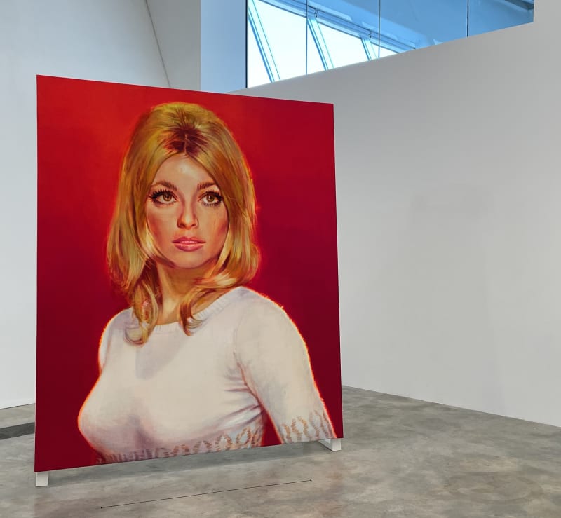 France 24: Lighting up life: Nina Childress makes glamorous female idols glow in the dark