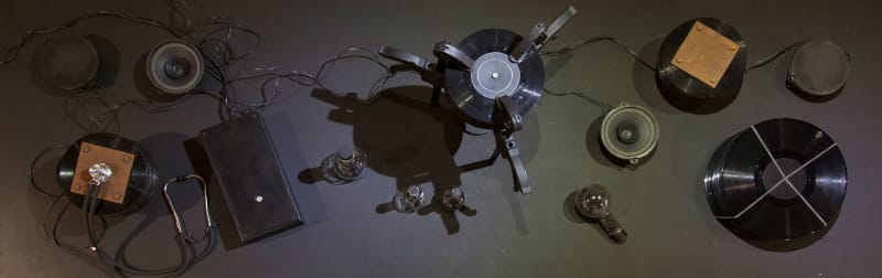 SURCOS; VOCES, SILENCIOS, Exhibition “Al Claro de Luna”, Galería Santa Fe y Señal Memoria