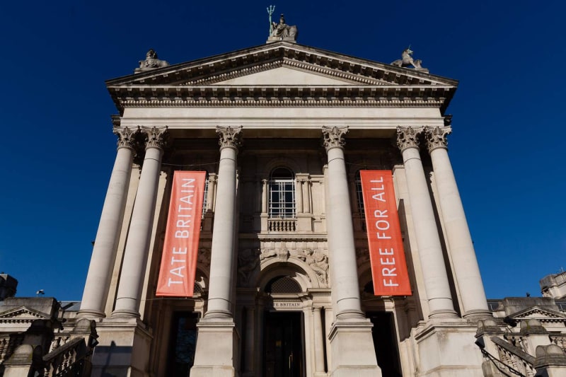 Photograph of the facade of Tate Britain