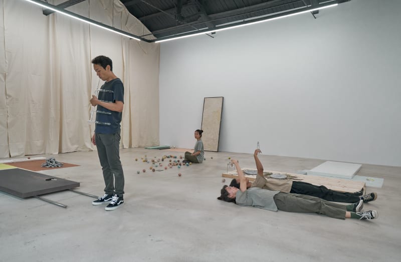 Fanny Gicquel, now, and then at Hua International, Beijing (2022). Performance with co-choreographer: Mengfan Wang; dancers: Shuyi Liao, Dan Qian, and Sihan Cai, Ryotaro Harada; composer: Delawhere.