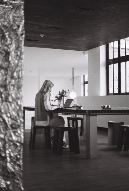 FROM CONNECTION TO COLLECTION