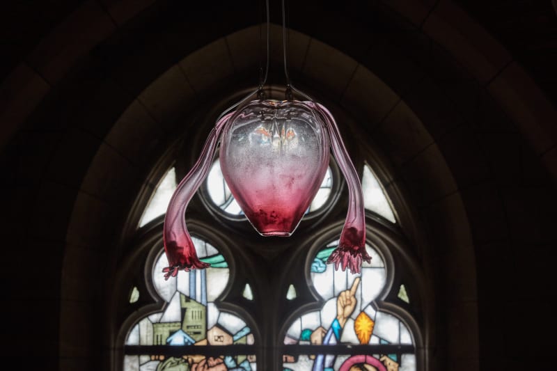 Juana's Dream, Installation view at Extra City Antwerp, blown glass and led lights, 2024, 50x20x40cm, photo WeDocumentArt