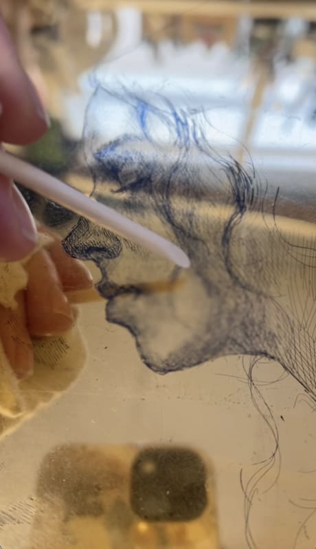 Behind the Glass: Stephanie Rew and the Art of Verre Églomisé