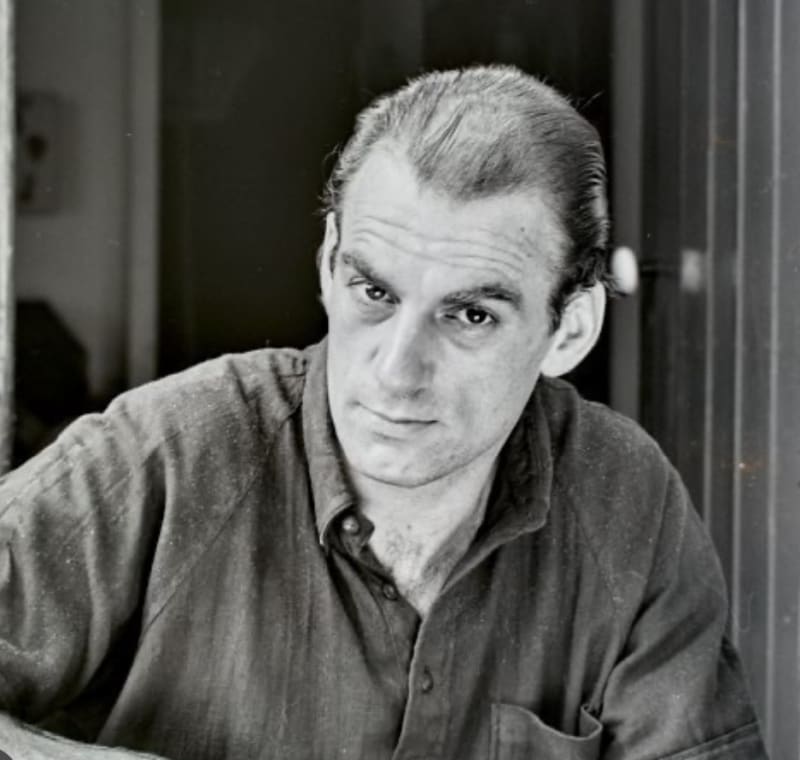 Clement-Meadmore-contemporary-sculptor-monumental-steel-Morrison-Gallery