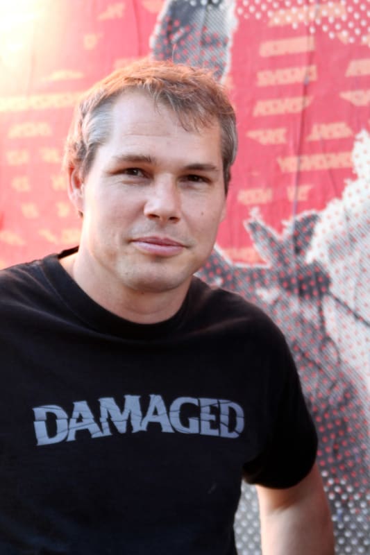 Image Credits: Shepard Fairey at “THE BLACK HILLS ARE NOT FOR SALE” installation, Los Angeles, November 26, 2011, photo by Fuzheado. Licensed under CC BY-SA 3.0 (https://creativecommons.org/licenses/by-sa/3.0/), via Wikimedia Commons.