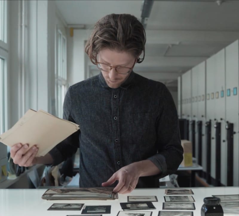 2. DOUGLAS MANDRY – ABOUT HIS SERIES 'MONUMENTS'