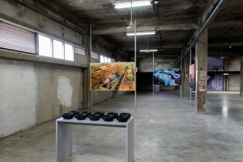 First Step in deCentral Bangkok, Phornphop Sittiruk, Ariana Chaivaranon & Xu Zhen