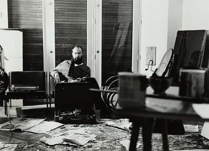 Manolo Millares in his studio, 1970. Photo by Juan Dolcet Santos.