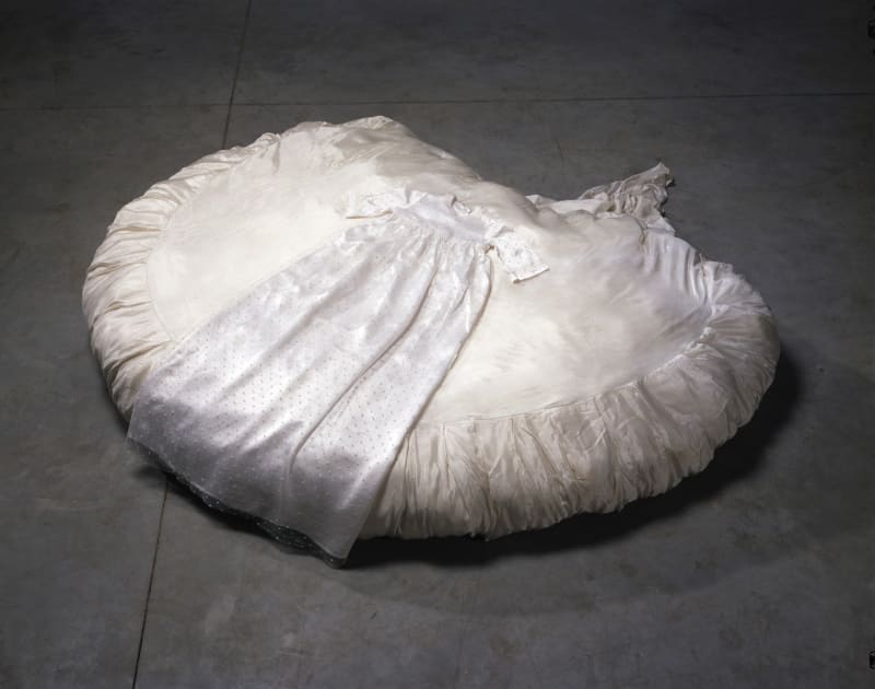 Marianne Berenhaut, Le Pouf (Vie privée series), 1993, white pouf on a christening dress, 190 x 50 x 150 cm, unique