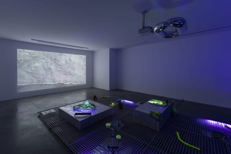 KUBAPARIS - As the Land Falls Apart