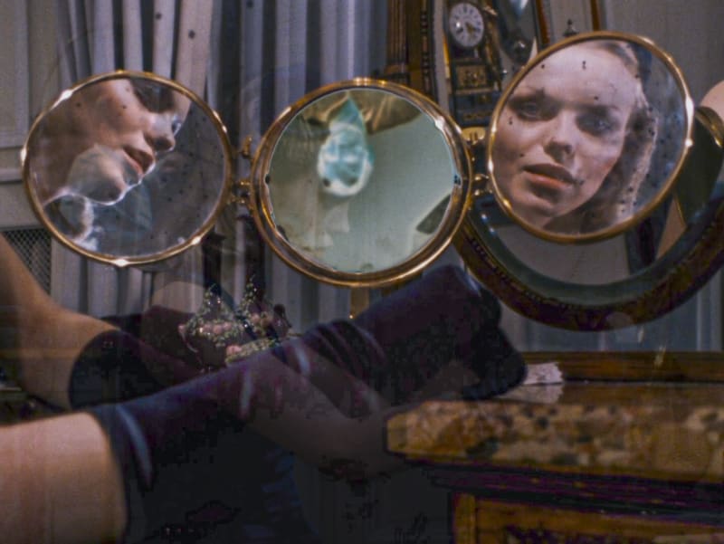 Welt am Draht - An exhibition brought together by Antoine Waterkeyn