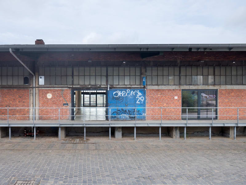 STORE