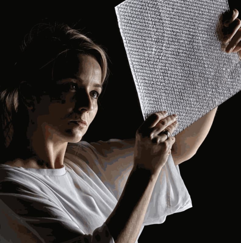 Belgian artist, Isabelle Scheltjens known for her pointilism style of portraiture and glass mosaics.