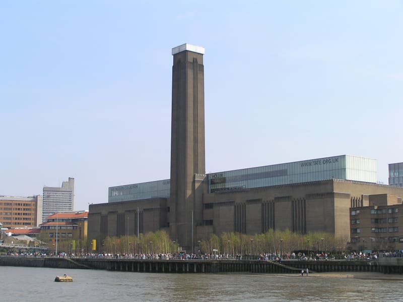 Image: A view of the Tate Modern in London from the River Thames. MasterOfHisOwnDomain, 2008