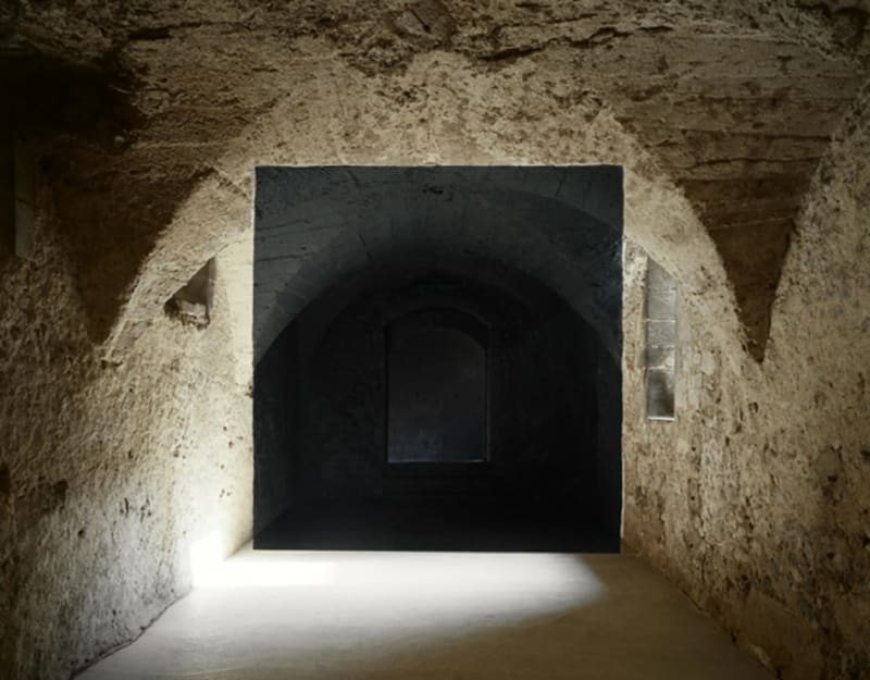 Clermont gallery basement, (installation de Georges Rousse)