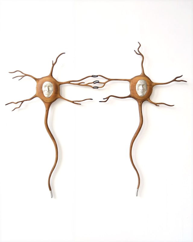 Simonin Marsden, Hum, 2025, Noyer, étain, 133 x 190 x 10 cm