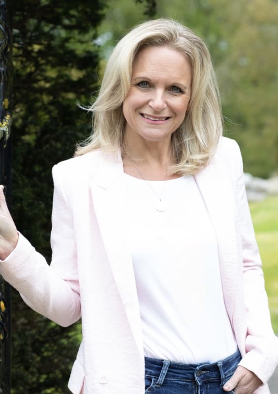 Georgina White, Gallery Director