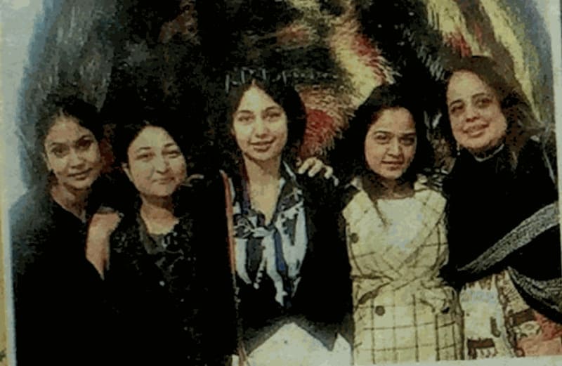 Painting The Big Apple Red