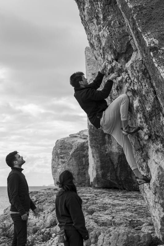 Salvador Llinas climbing a rock