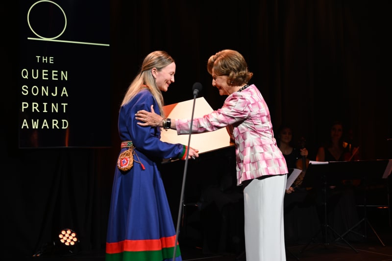 Meerke Laimi Thomasson Vekterli and HM Queen Sonja