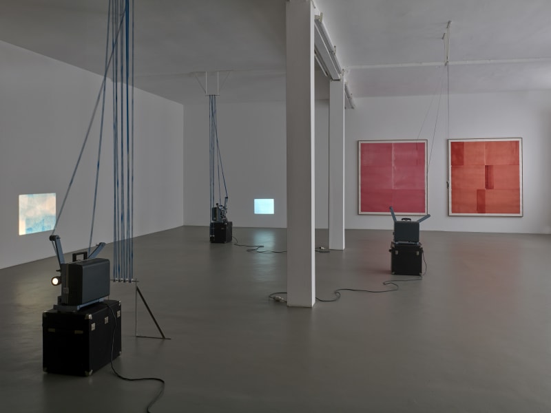 Installation view: Natural Red, 2025 Konrad Fischer Galerie, Düsseldorf