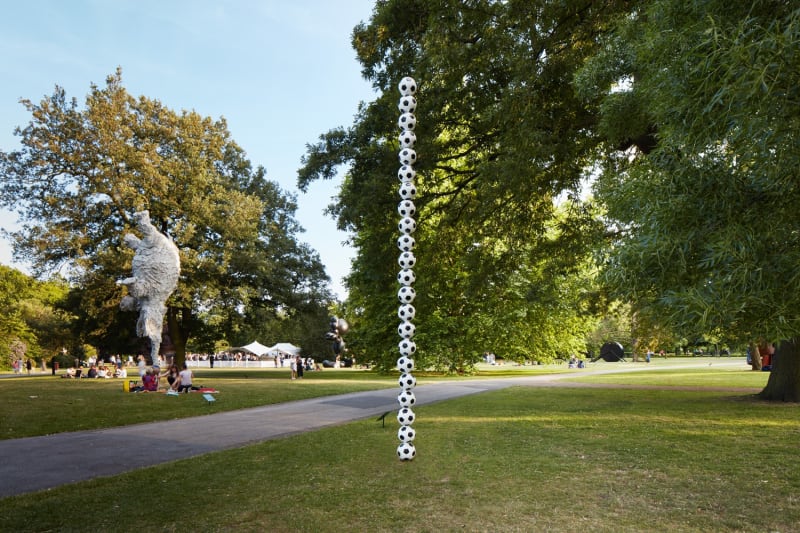 HANK WILLIS THOMAS at Frieze Sculpture 2017