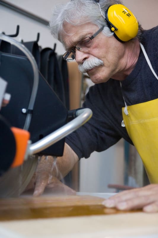 Klaus Moje profiled in film by Derek Klein