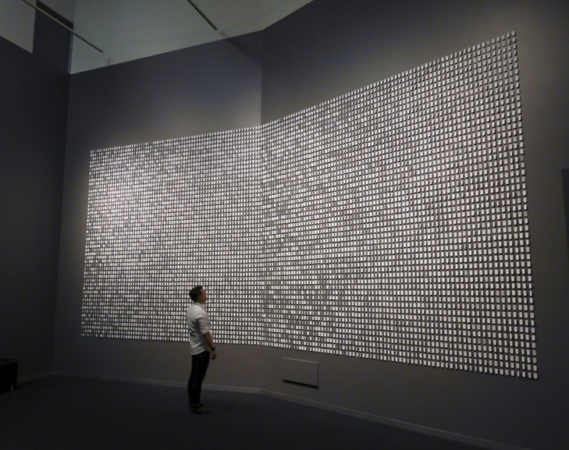 Installation view of Jeffrey Stenbom's "Every Year" (2017) of kilnformed glass and steel