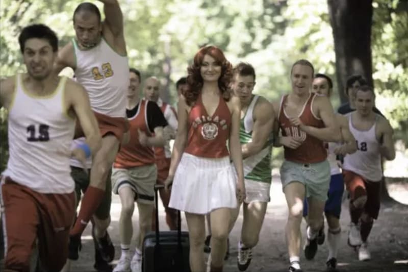 Katarzyna Kozyra 卡塔姿娜·科兹拉, Cheerleader, 2006, music video from the series In Art Dreams Come True,《在艺术中梦想成真》系列之《啦啦队长》，single channel projection (colour), loop, 16:9...