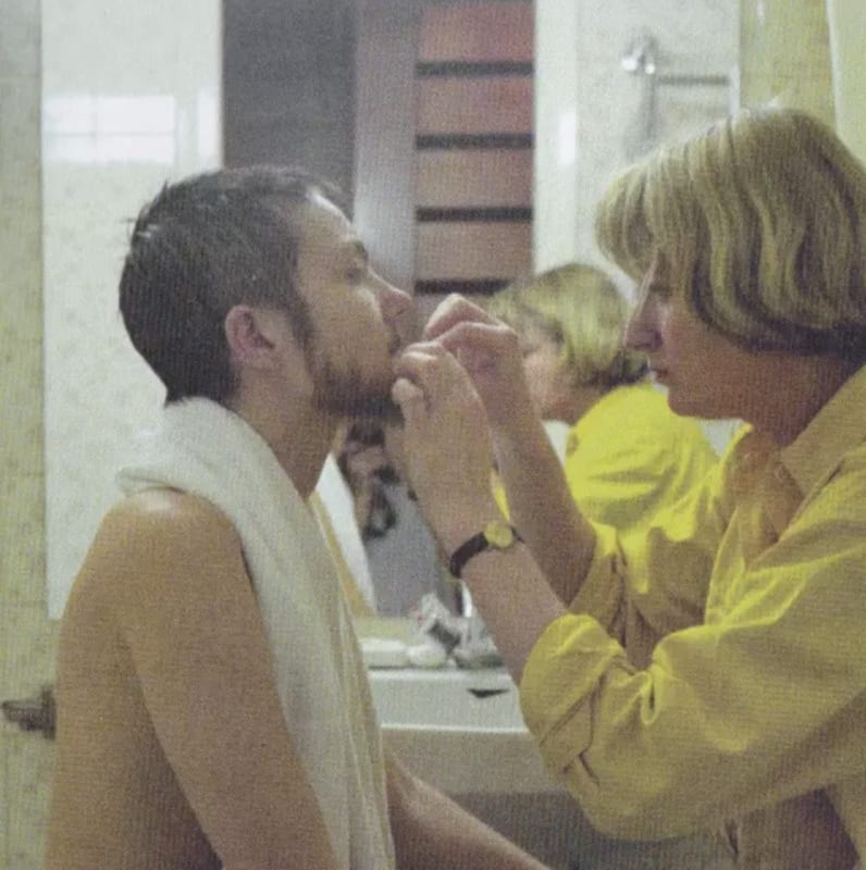 Katarzyna Kozyra 卡塔姿娜·科兹拉, Changing Room《更衣室》, 1999, single-channel video from the original five-channel video installation Men’s Bathhouse, 3’41’’ | 来源于《男澡堂》的单频道录像，3’41’’