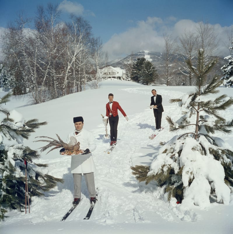 Skiing Waiters, 1962