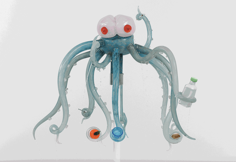 Laure Prouvost, This Means, 2019. Glass, nailbrush, steel, pump, water, 203 x 180 x 180 cm