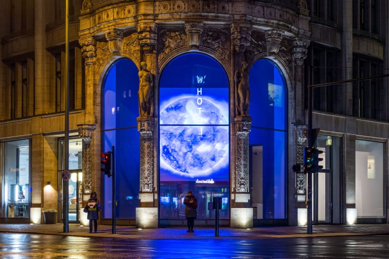 LOOKING AT THE SUN AT MIDNIGHT, KATHARINA SIEVERDING