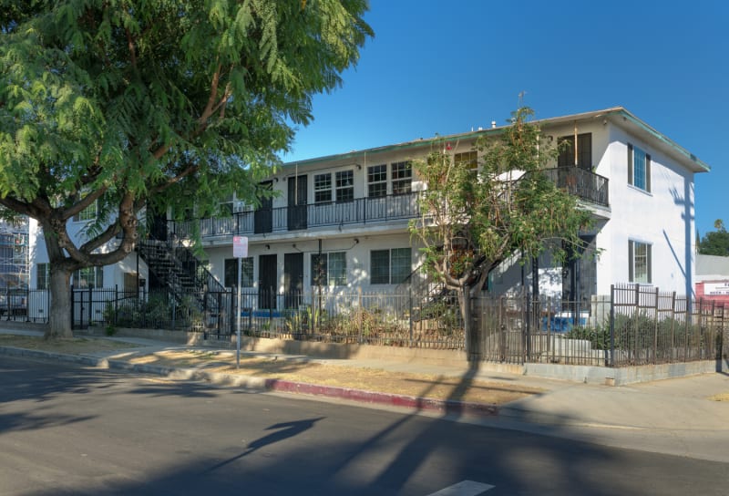 Patrick Jackson, DUM MUD