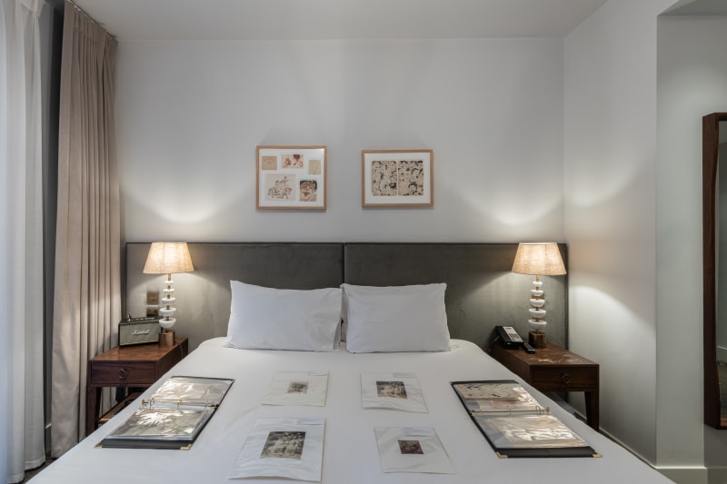 Minor Attractions, Emily Harter