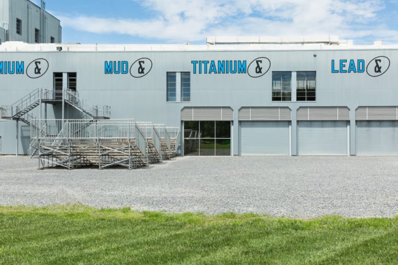 Lawrence Weiner, CADMIUM & MUD & TITANIUM & LEAD & FERROUS OXIDE & SO ON . . ., 1991. Detail view, Dia:Beacon, Beacon, New York, 2016. © Lawrence Weiner/Artists Rights Society (ARS), New York. Photo: Eva Deitch