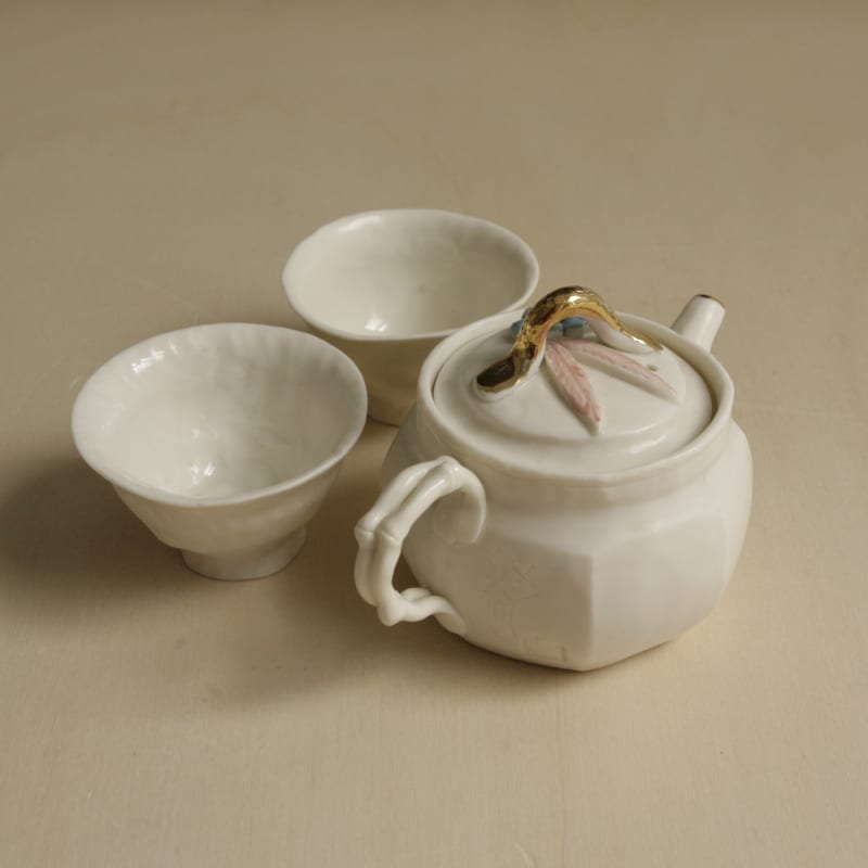 haruka matsuo - octagon white teapot set with 2 cups (F)
